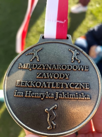 att.9_UOPlB5XAWKS0OwFbF1s7JM82p80mKA4XkIlRRjUjI.JPG