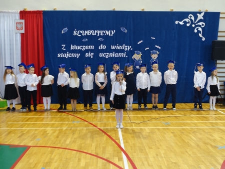 Ślubowanie i pasowanie na ucznia klasy I