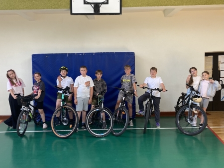 Zielone światło dla czwartoklasistów. Komplet kart rowerowych zdobyty!
